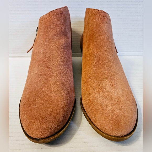 Lucky Brand Women's LK-Brielley2 Leather/Suede Bootie - Picture 6 of 15